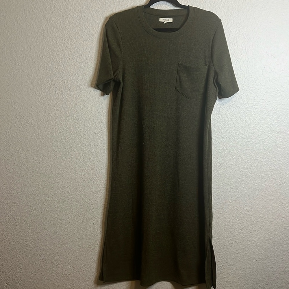 Madewell Ribbed Pocket Tee midi dress, size large.